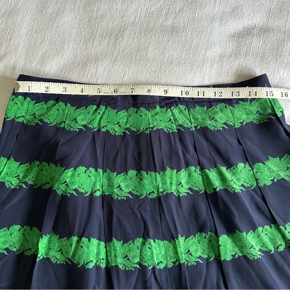 J.Crew Pleated Silk Skirt Navy Green Beanstalk Stripe Womens Sz 6 Office Preppy - Picture 8 of 12